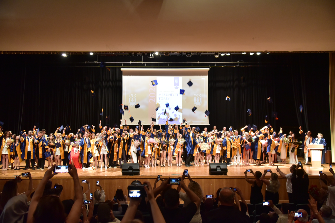 2025-2026 Eğitim Öğretim Yarıyılı Mezuniyet Töreni Gerçekleşti