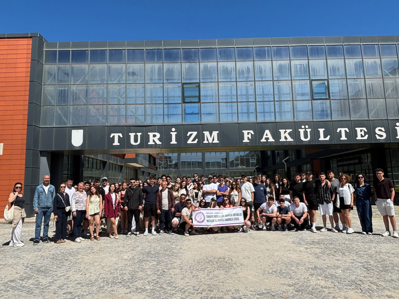 Lüleburgaz TPOA Lisesi Öğrencilerinden Turizm Fakültemize Ziyaret