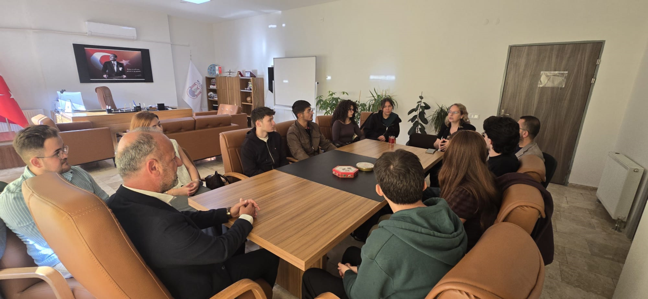 Turizm Öğrencileri SKAL Marmaris Başkanı Süleyman Yıldız ile Buluştu