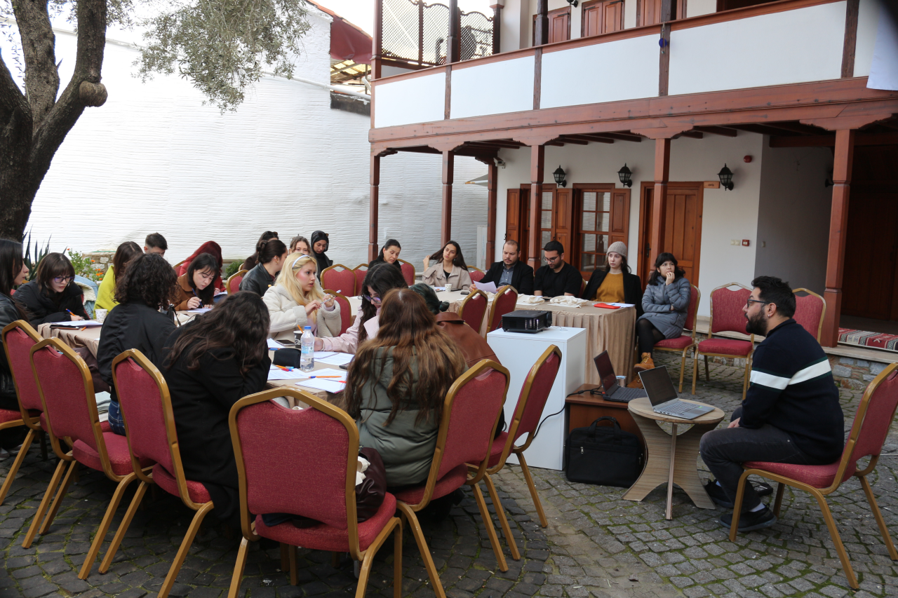 Feminist Çeviri Atölyesi: Dili Yeniden Düşünmek