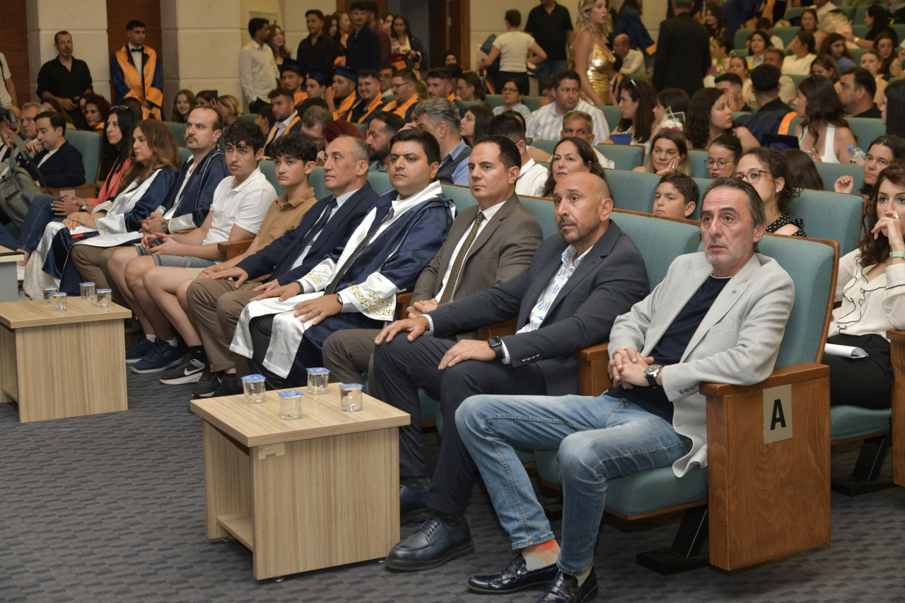 Yatağan MYO Mezuniyet Sevinci Yaşadı