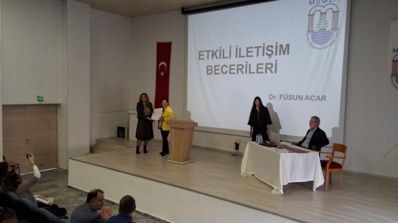 İLETİŞİM KONFERANSI YAPILDI