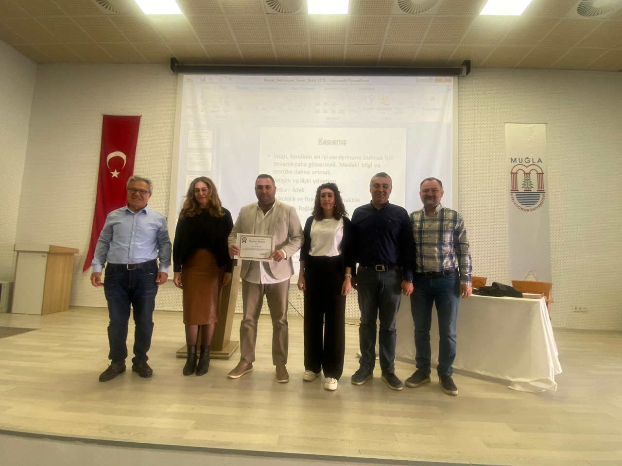 VERİMLİ BİR KONFERANS GERÇEKLEŞTİ