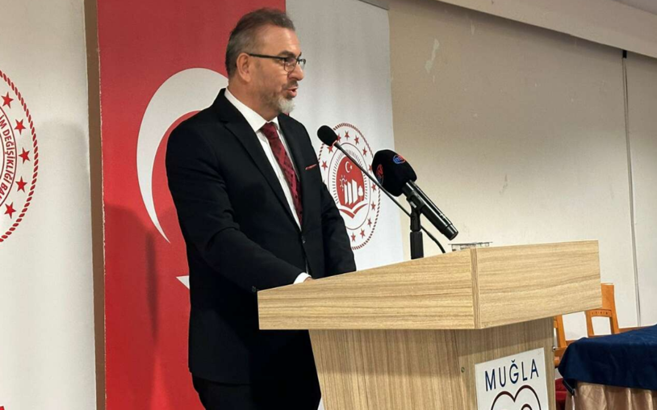 Dünya Su Günü etkilikleri kapsamında Merkezimiz "Su Geleceğimizdir" konulu panel düzenledi.
