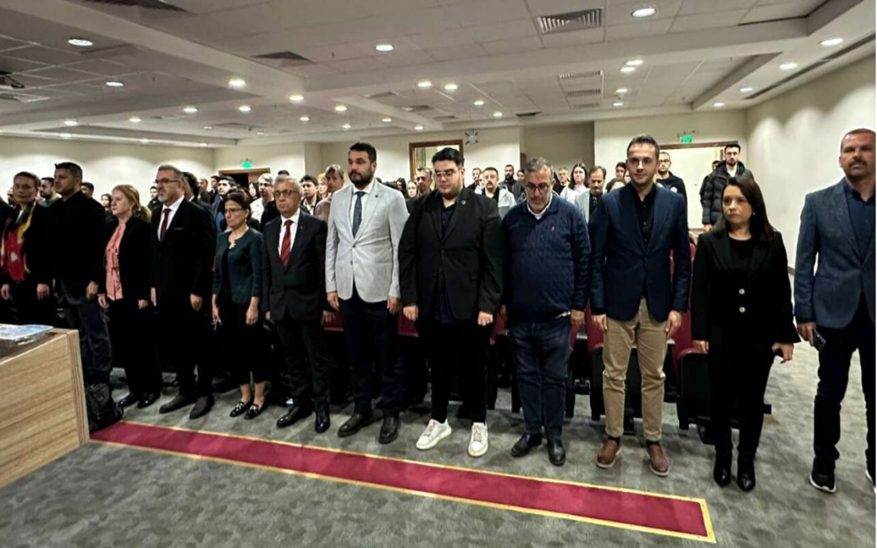 Dünya Su Günü etkilikleri kapsamında Merkezimiz "Su Geleceğimizdir" konulu panel düzenledi.