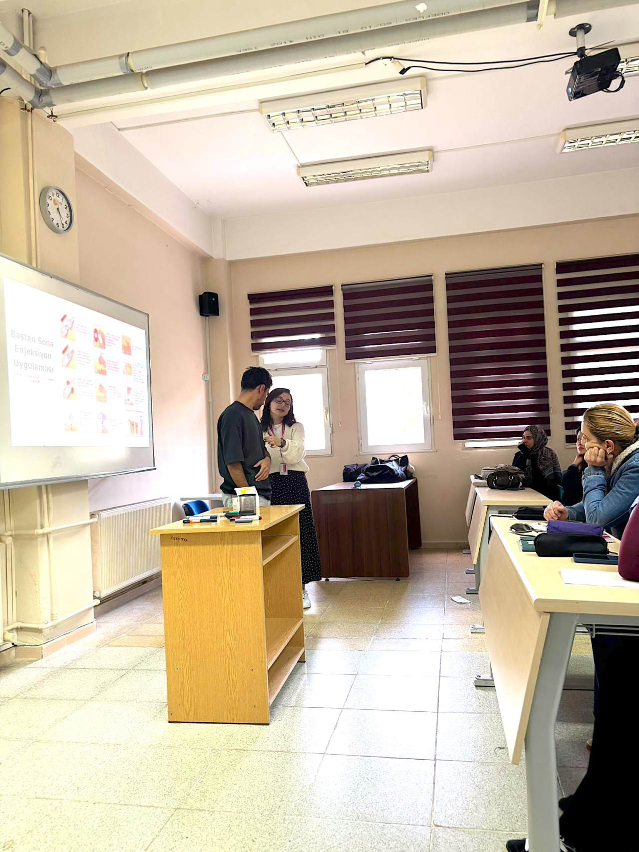 Diyabet Hemşireliği Dersi Kapsamında Diyabette İnsülin Tedavisi ve Uygulamaları Semineri Gerçekleştirildi