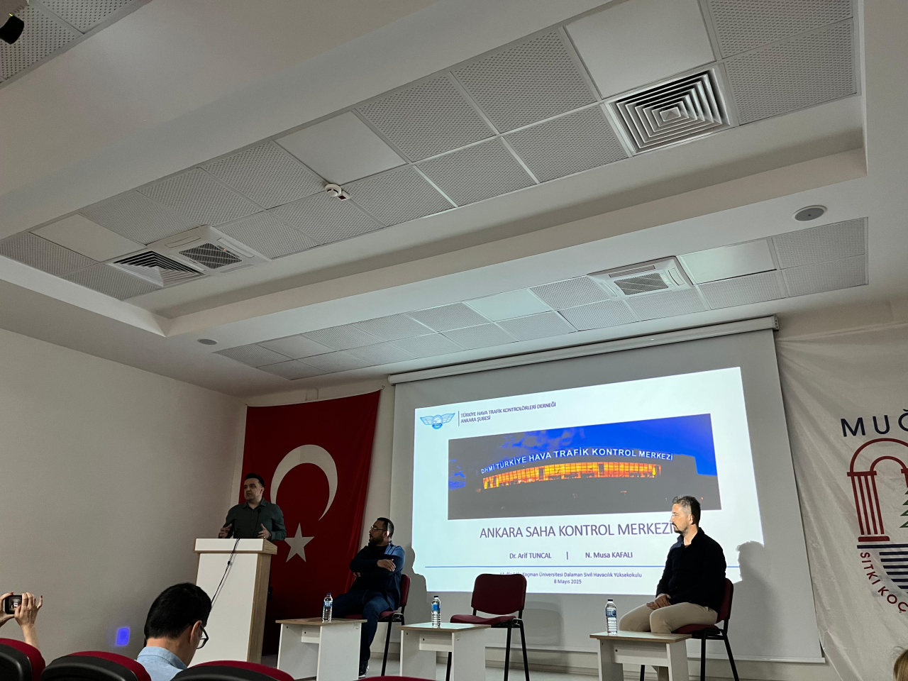“Hava Trafiğinde Saha Kontrol Hizmeti” Konferansı Gerçekleştirildi.