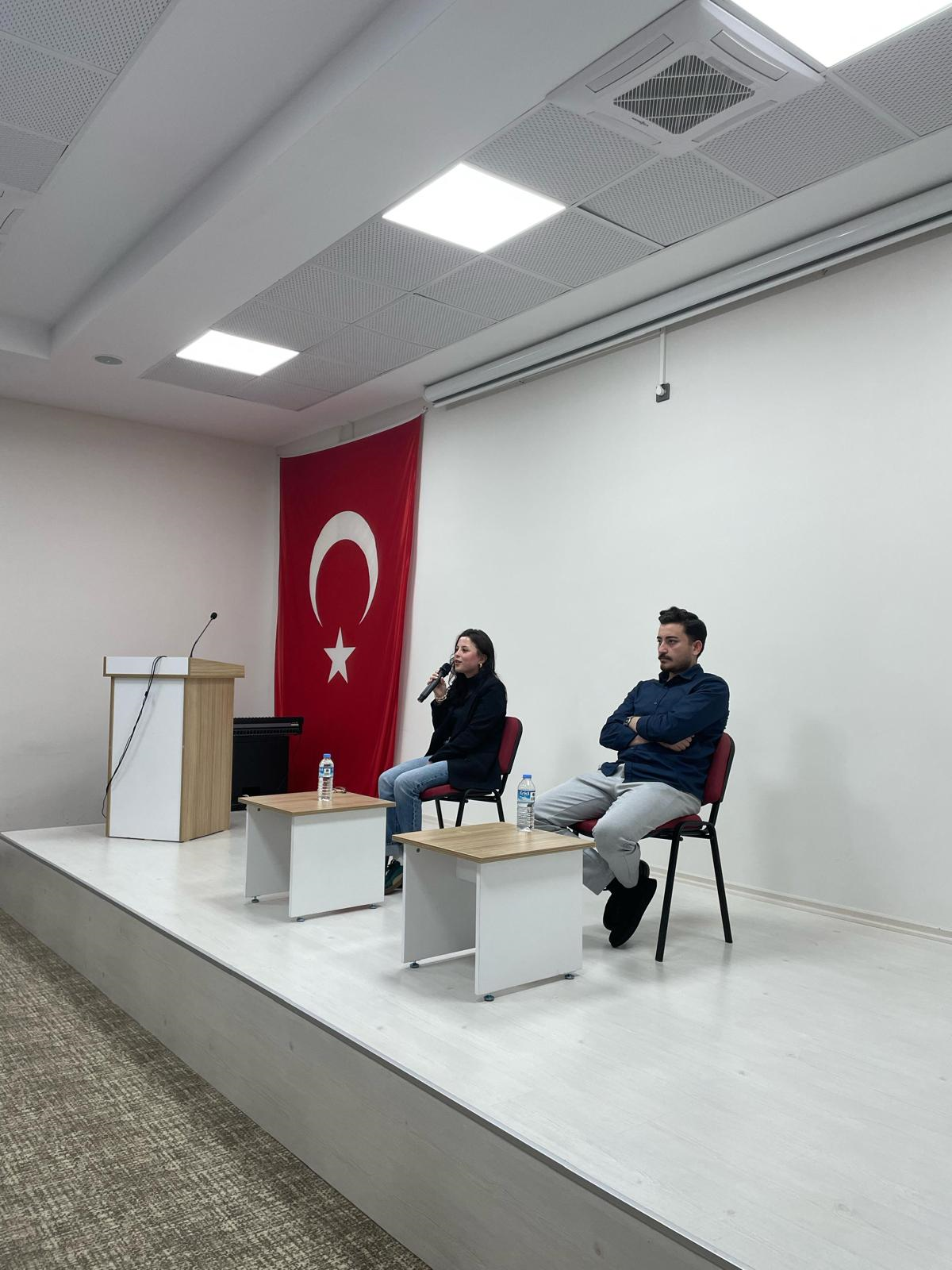 Geleceğe İlham Veren Yollar: Mezunlar ve Öğrenciler Buluşuyor