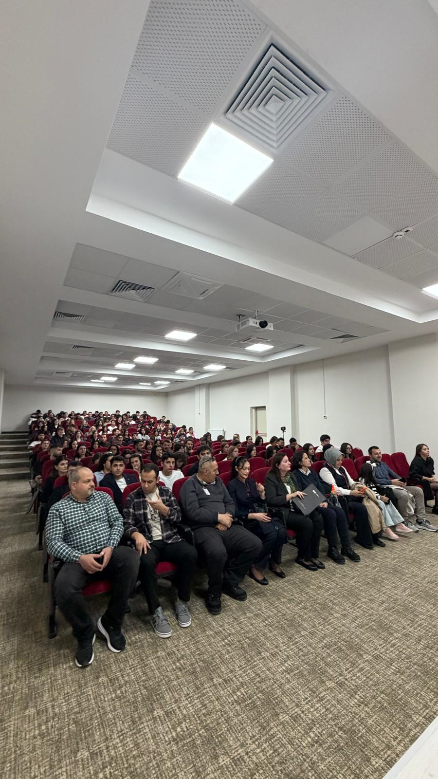 Delta Kanatlar Topluluğu tarafından düzenlenen “Havacı Kadınlar Haftası” etkinliği gerçekleştirildi. 