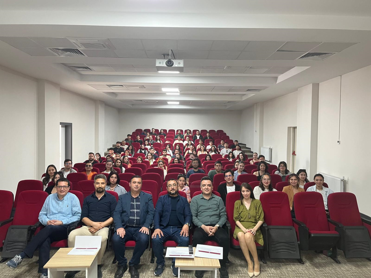 “Hava Trafiğinde Saha Kontrol Hizmeti” Konferansı Gerçekleştirildi.