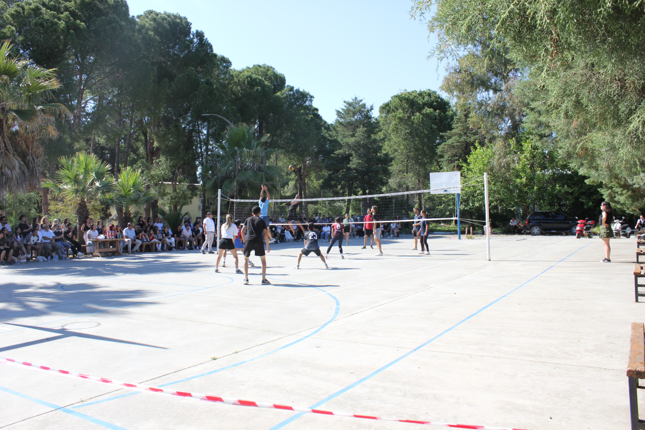 Dalaman Yerleşkesi Geleneksel Voleybol Turnuvası Final Maçı ve Konser etkinliği gerçekleştirildi