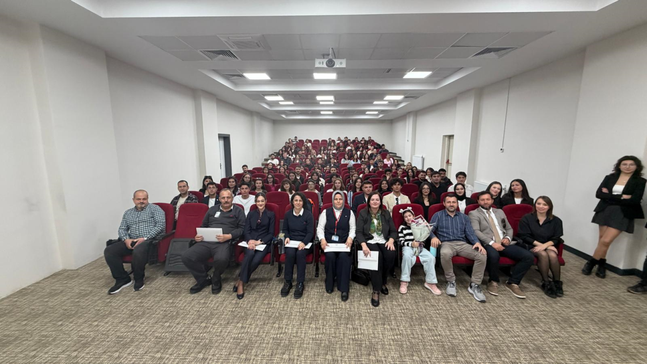 Delta Kanatlar Topluluğu tarafından düzenlenen “Havacı Kadınlar Haftası” etkinliği gerçekleştirildi. 