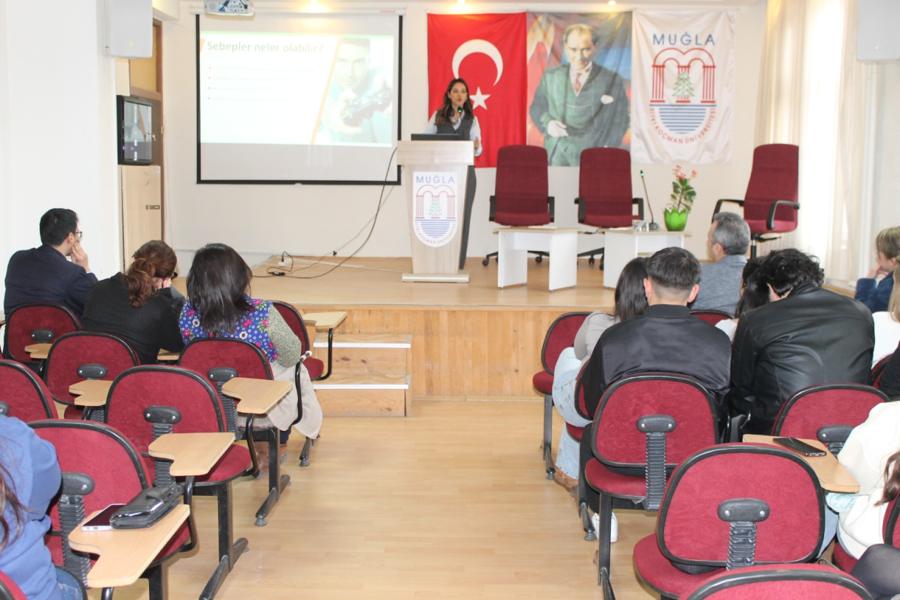 Bağımlılıkla Mücadele Konferansı: İnternet Bağımlılığı ve Sosyal Medya Dolandırıcılığı