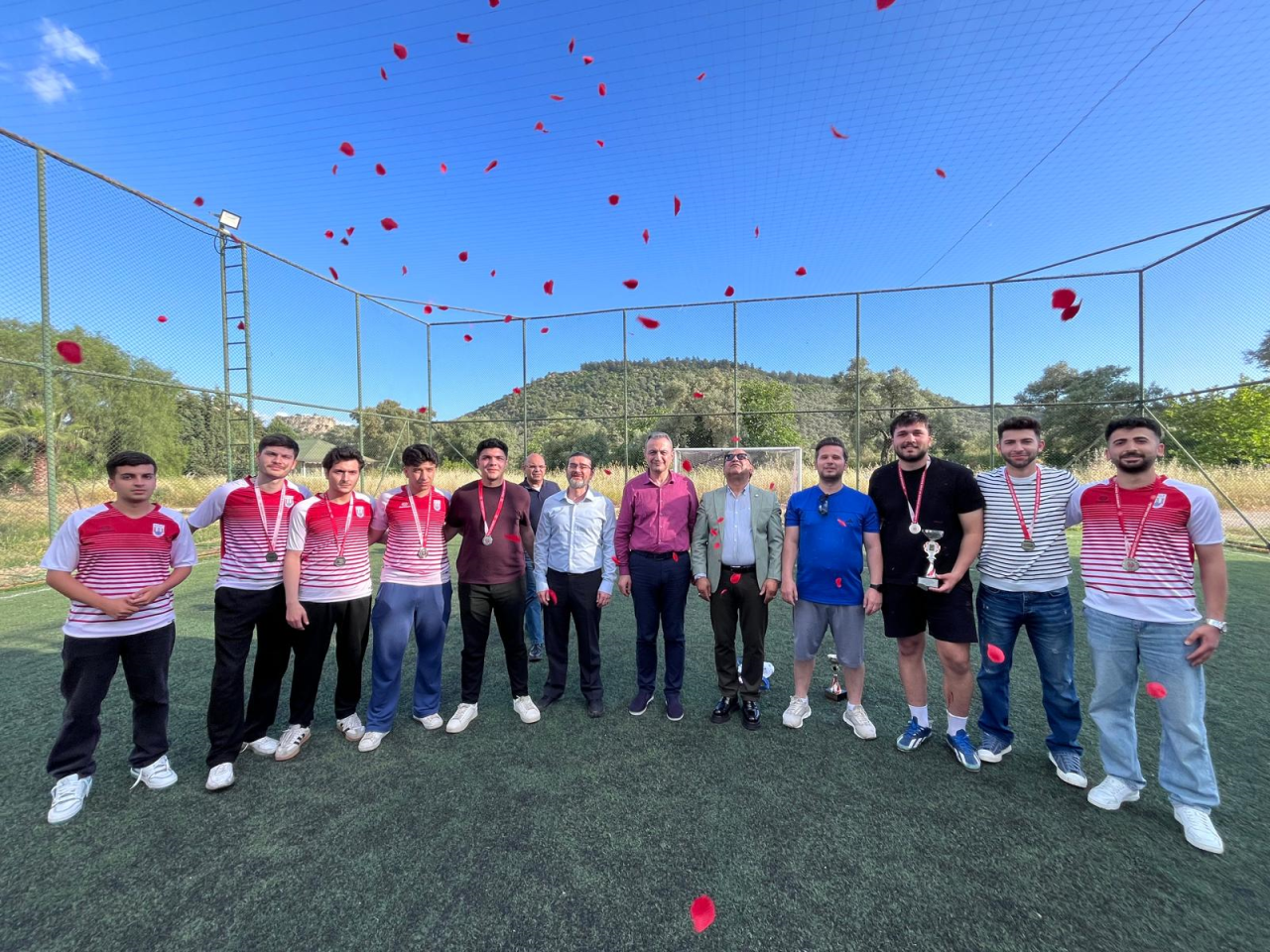 Milas MYO’da Futbol Turnuvası Heyecanı: Şampiyon İşletme Bölümü Takımı Oldu