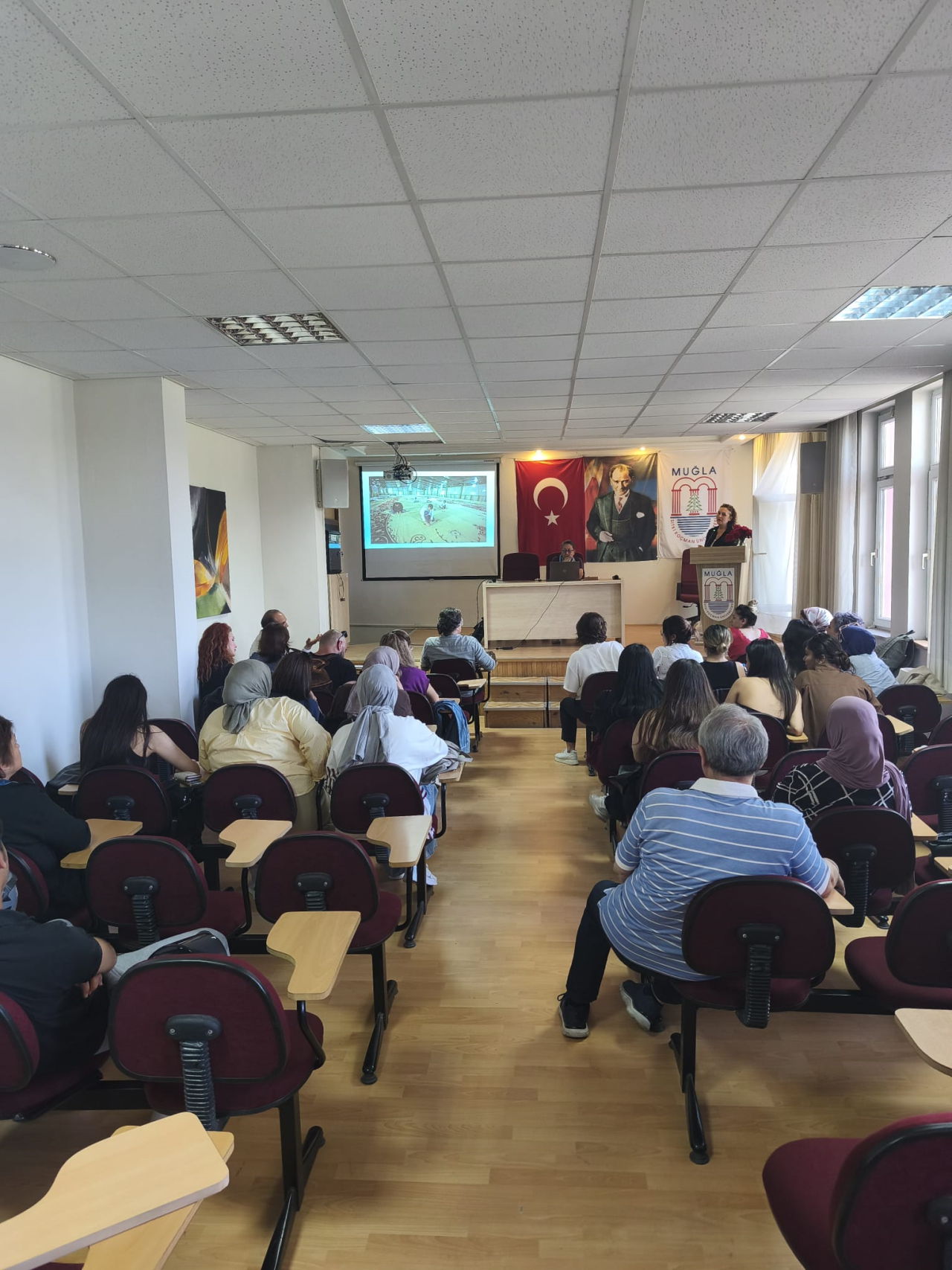 Milas Meslek Yüksekokulu’nda kariyer şenliği dolu dolu geçti