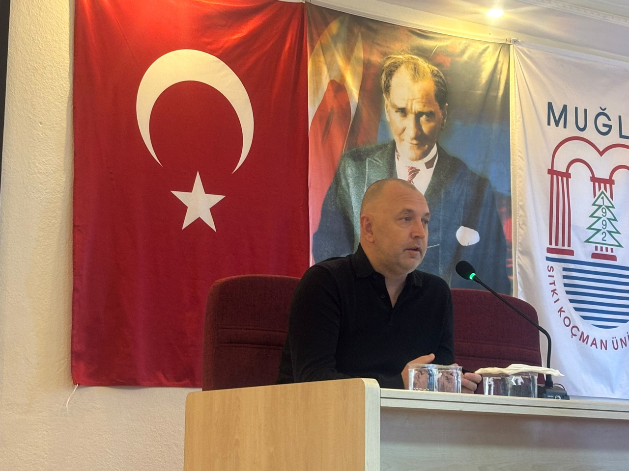 Milas Meslek Yüksekokulu’nda “Otelcilik Sektöründe Yeni Trendler” Söyleşisi