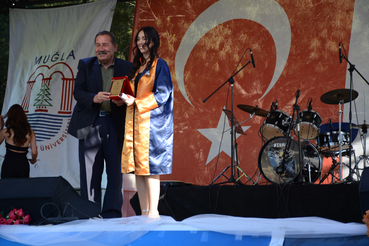 Milas Veteriner Fakültesi 3. Dönem Mezuniyet Töreni gerçekleşti.