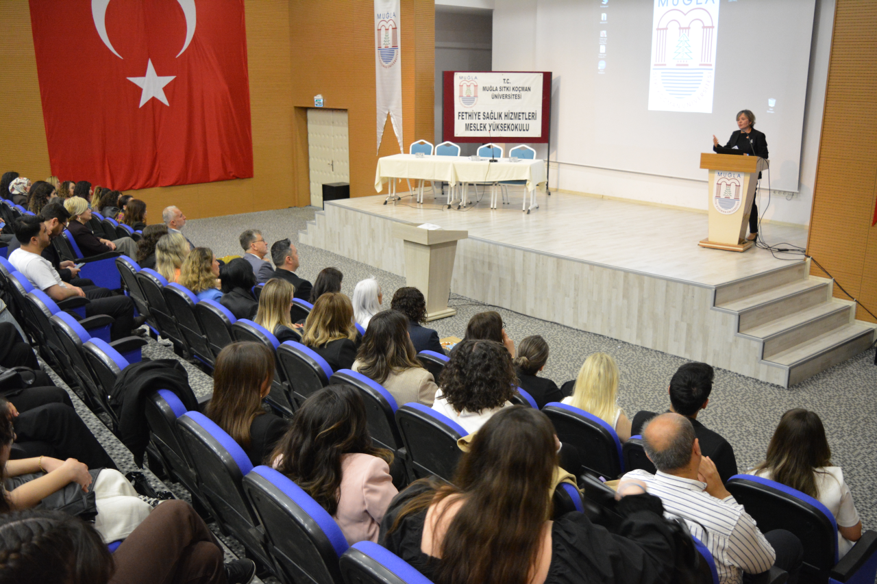 Sağlık Bilimlerinde Bilgi Güncelleme Sempozyumu-V: Bakımda Öngörü Kültürü