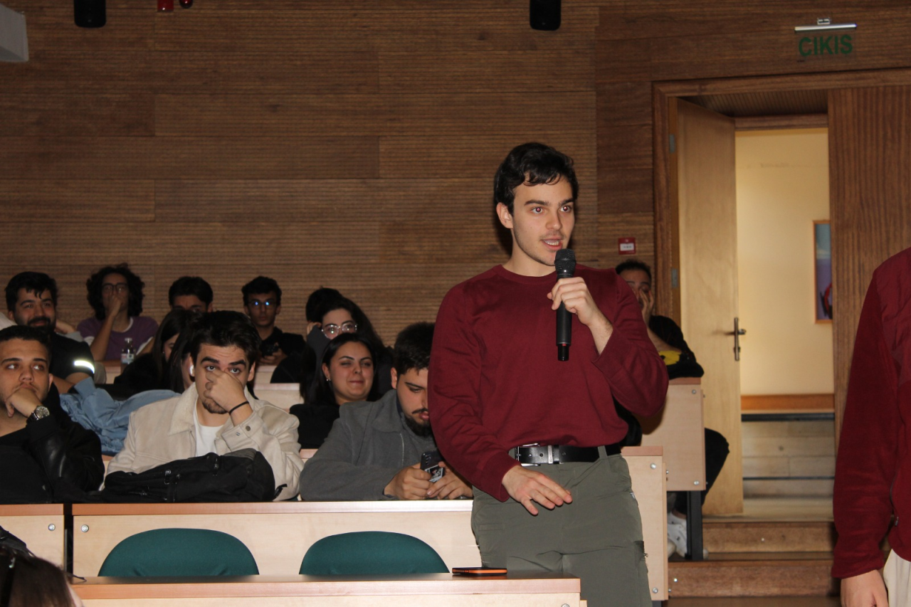 FAKÜLTEMİZDE DEKAN ÖĞRENCİ BULUŞMASI GERÇEKLEŞTİ