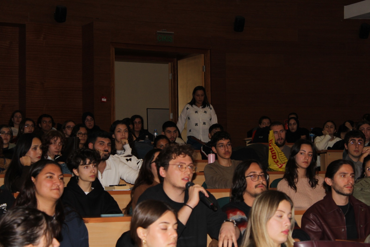 FAKÜLTEMİZDE DEKAN ÖĞRENCİ BULUŞMASI GERÇEKLEŞTİ