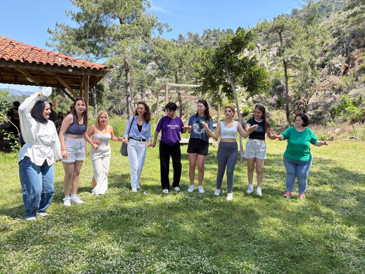 BAHAR ŞENLİĞİ