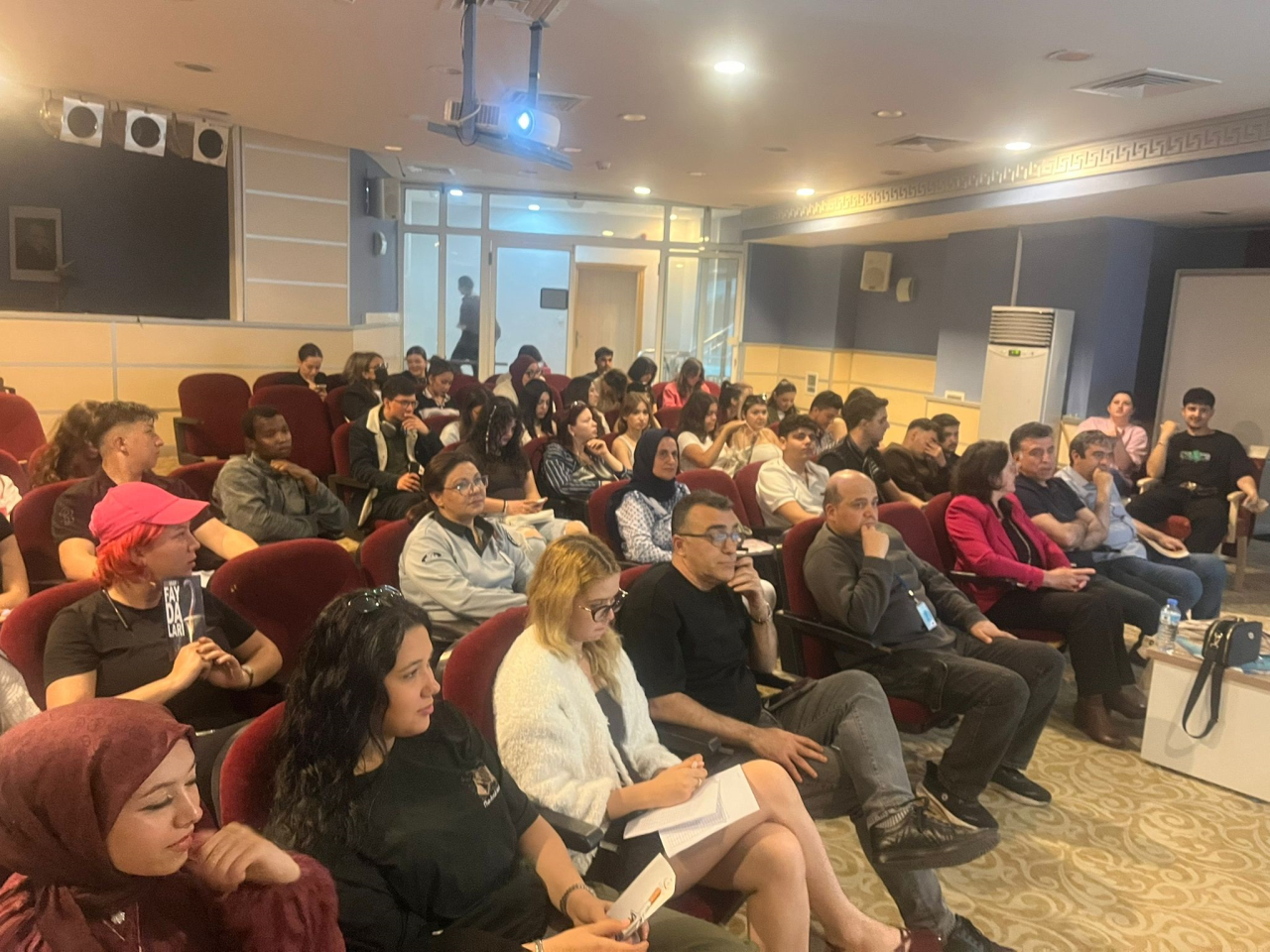 Bağımlılık ve Bağımlılıkla Mücadele Semineri