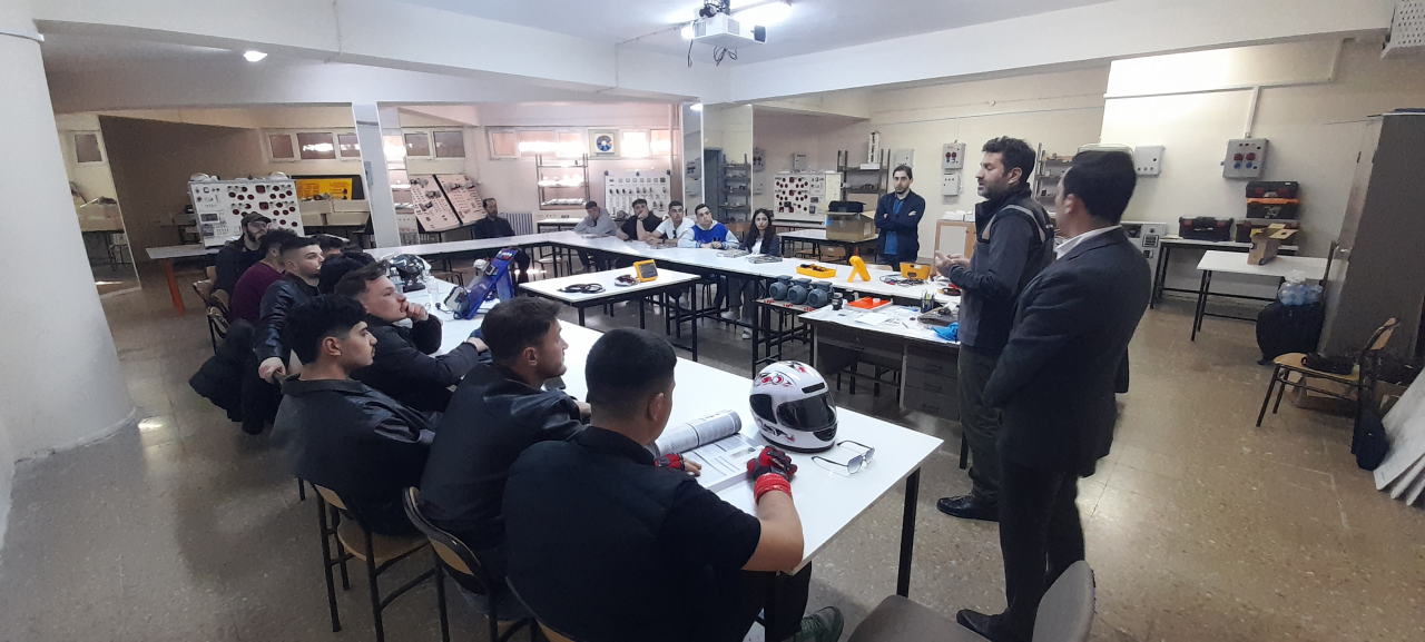 Enerjisa Üretim Akademi İş Birliğiyle Uygulamalı Teknik Eğitim Programı Düzenlendi