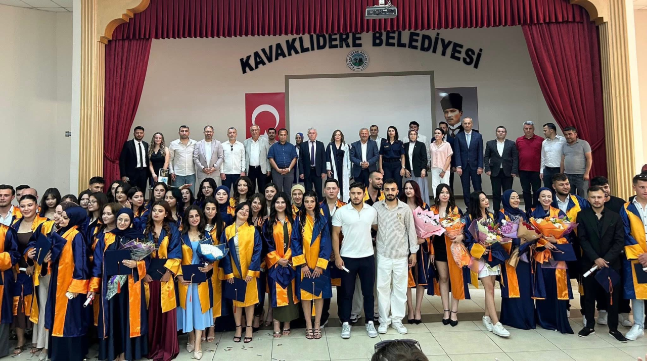 Kavaklıdere Şehit Mustafa Alper Meslek Yüksekokulu 7. Mezunlarını Verdi