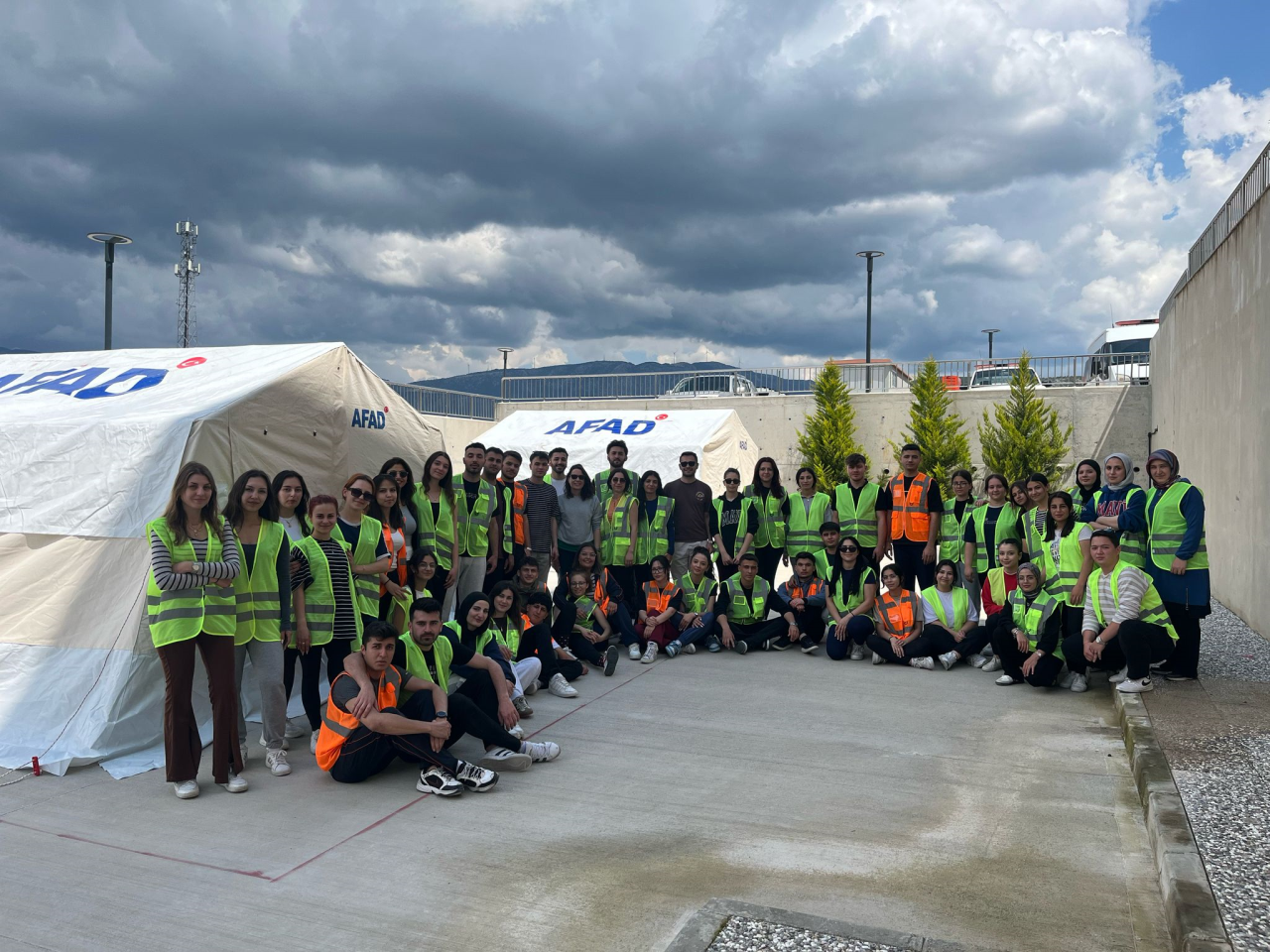 Acil Durum ve Afet Yönetimi Öğrencilerimiz AFAD Uygulama Eğitiminde