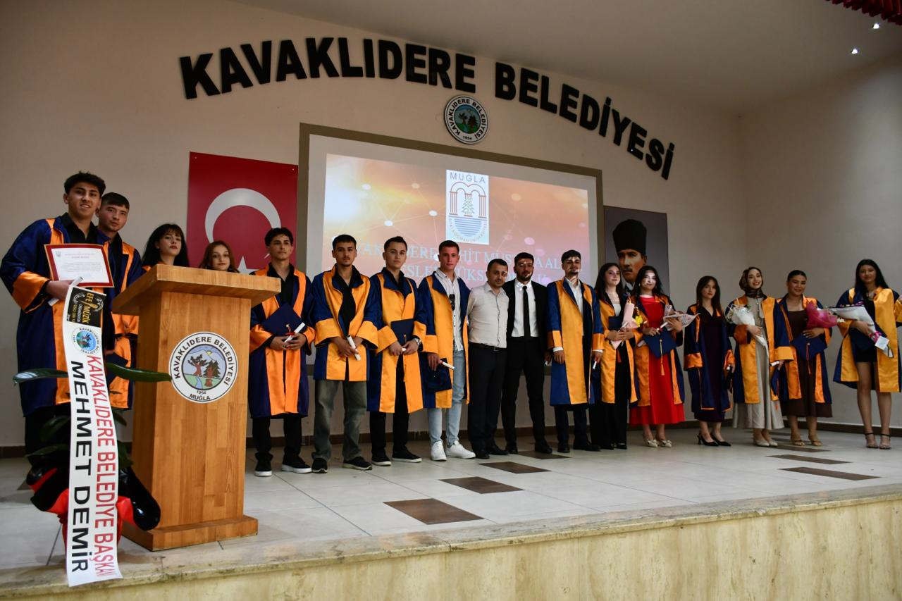 Kavaklıdere Şehit Mustafa Alper Meslek Yüksekokulu 7. Mezunlarını Verdi
