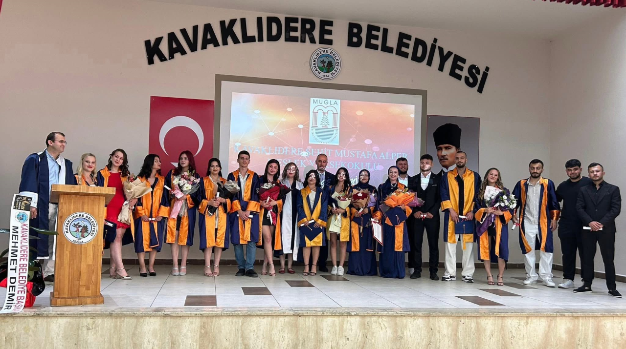 Kavaklıdere Şehit Mustafa Alper Meslek Yüksekokulu 7. Mezunlarını Verdi