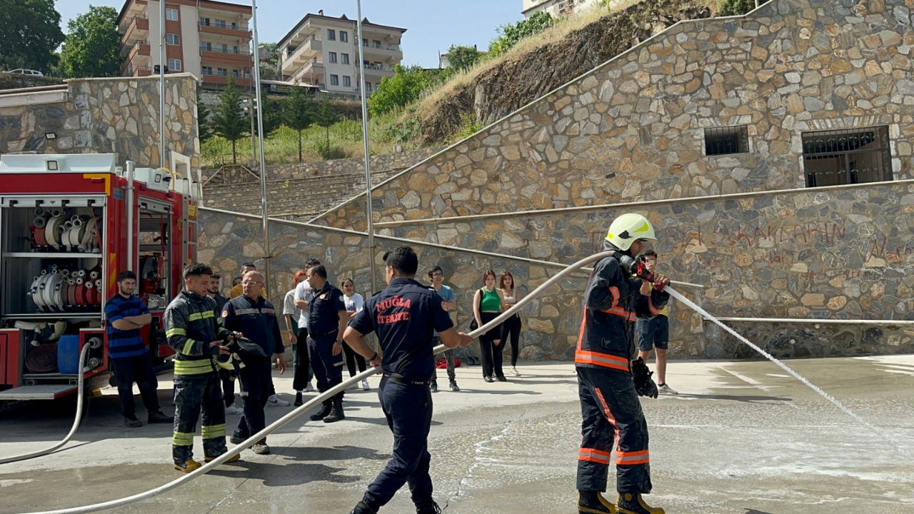  İtfaiyecilik Eğitimi II dersi uygulaması