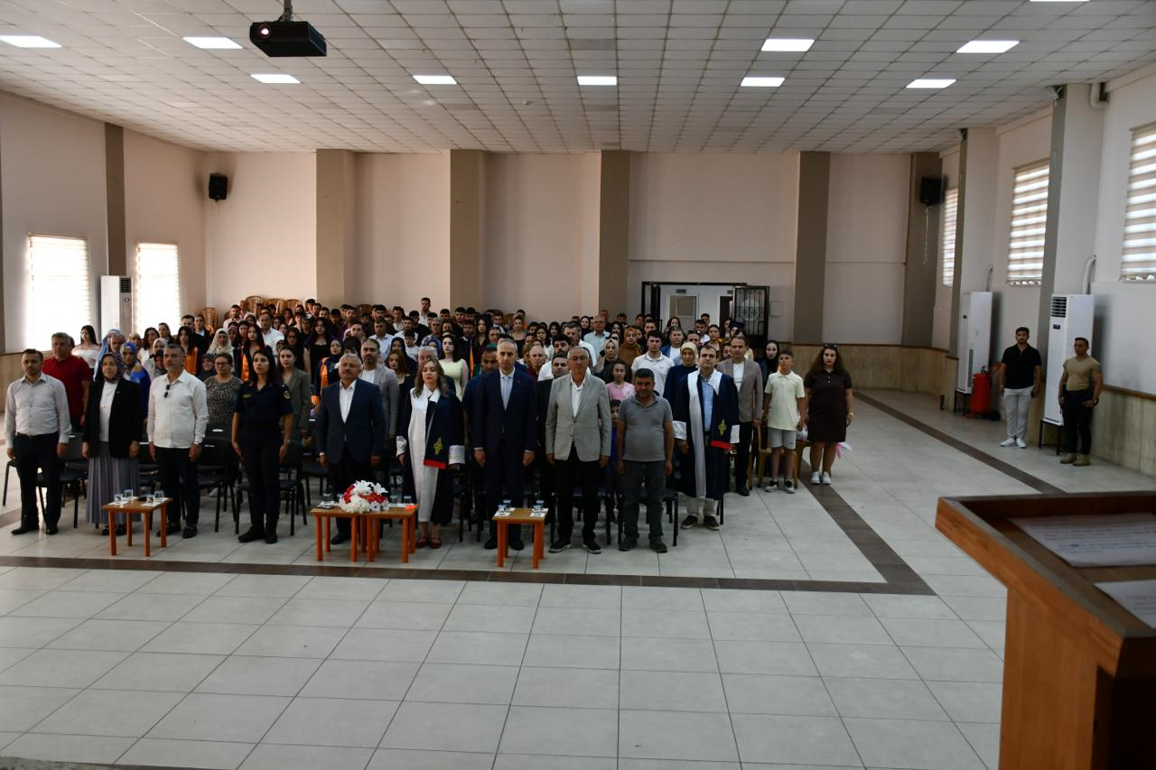 Kavaklıdere Şehit Mustafa Alper Meslek Yüksekokulu 7. Mezunlarını Verdi