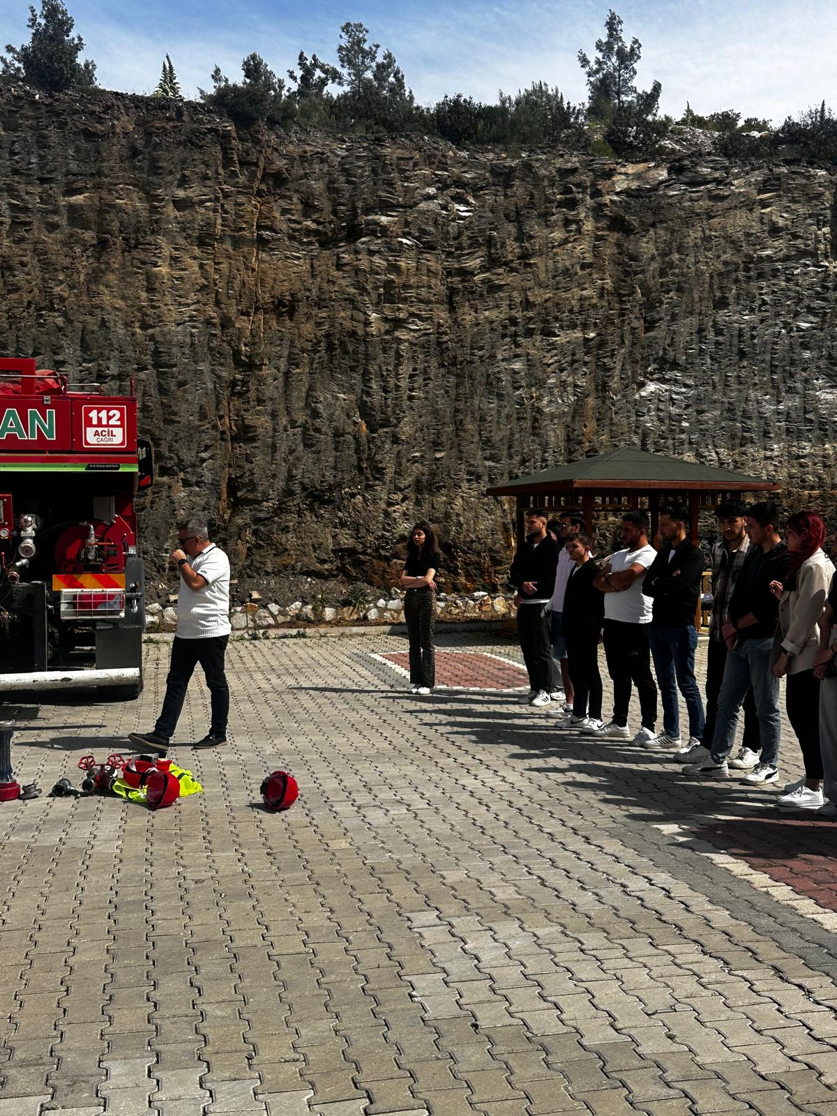 Kavaklıdere MYO’da Uygulamalı Orman Yangınları Eğitimi Gerçekleştirildi