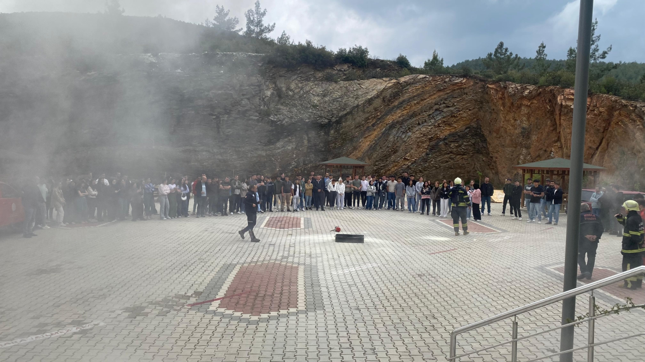 Acil Durum Ekipleri ve Yangın Eğitimi 