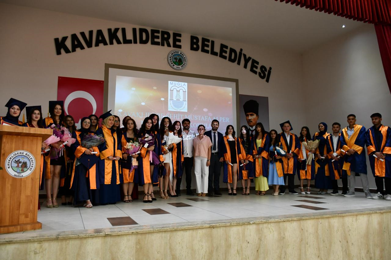 Kavaklıdere Şehit Mustafa Alper Meslek Yüksekokulu 7. Mezunlarını Verdi