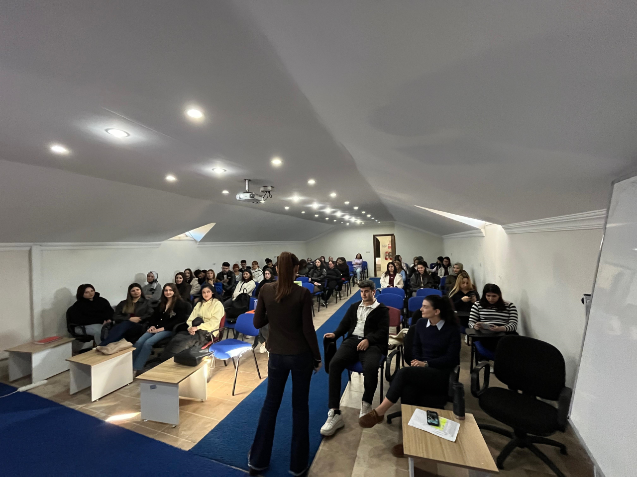 Şiddetsiz Flört: İlişkilerde Sınırlar ve Haklar Semineri