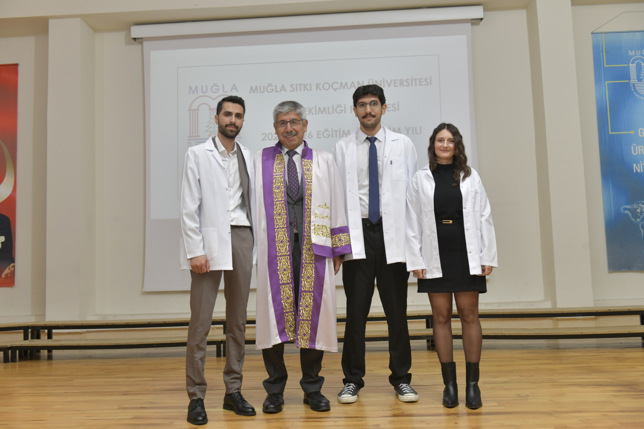 2025-2026 Eğitim-Öğretim Yılı Beyaz Önlük Giyme ve 22 Kasım Dünya Diş Hekimleri Günü Kutlama Töreni