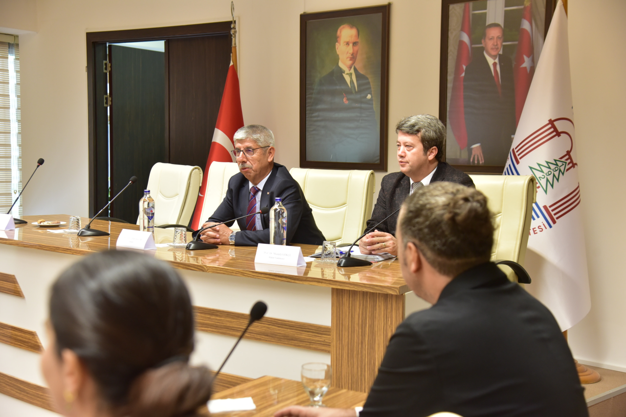 Kariyer Planlama ve Mezunlarla İlişkiler Koordinatörlüğü Danışma Kurulu Toplantısı Gerçekleştirildi