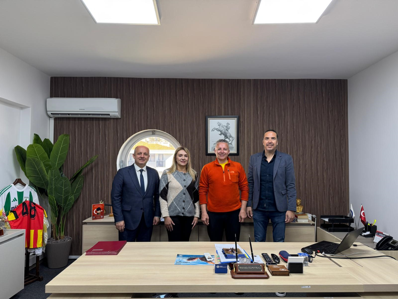 Gençlik ve Spor Hizmetleri Dairesi Başkanı Mustafa Özpoyraz