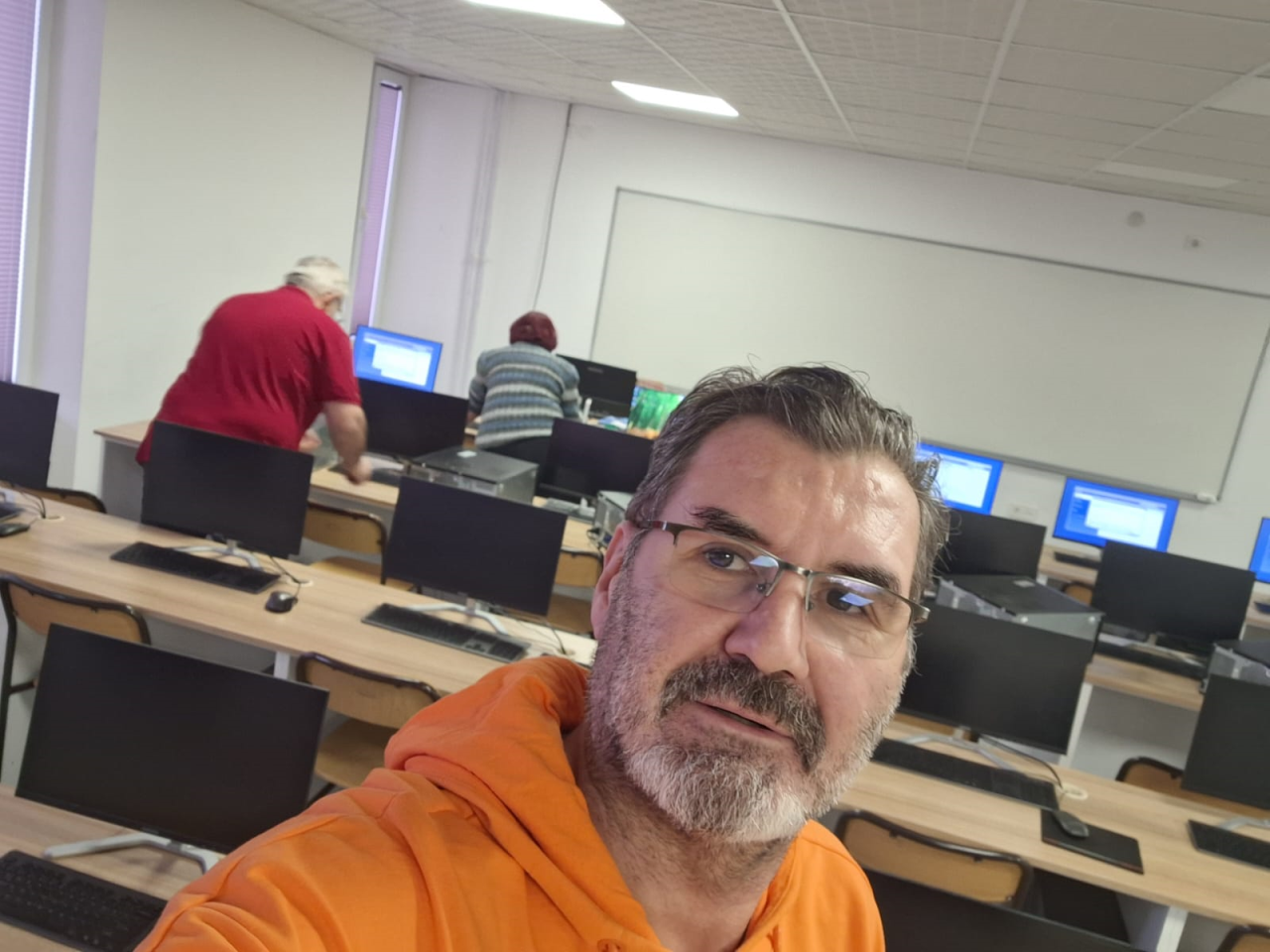 BİLGİSAYAR LABORATUVARI