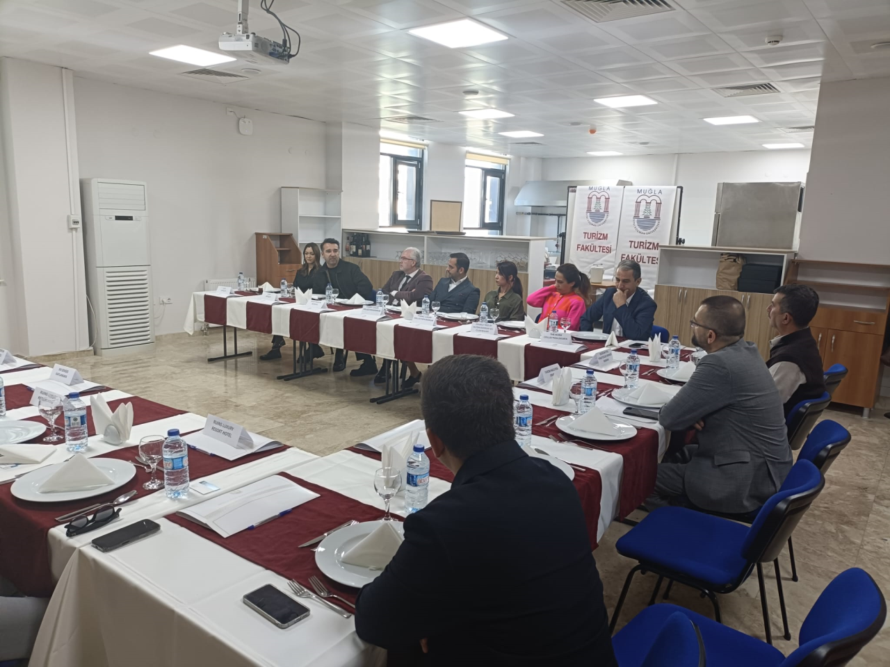 Bodrum’un 5 Yıldızlı Otel Genel Müdürleri Turizm Fakültesinde Bir Araya Geldi