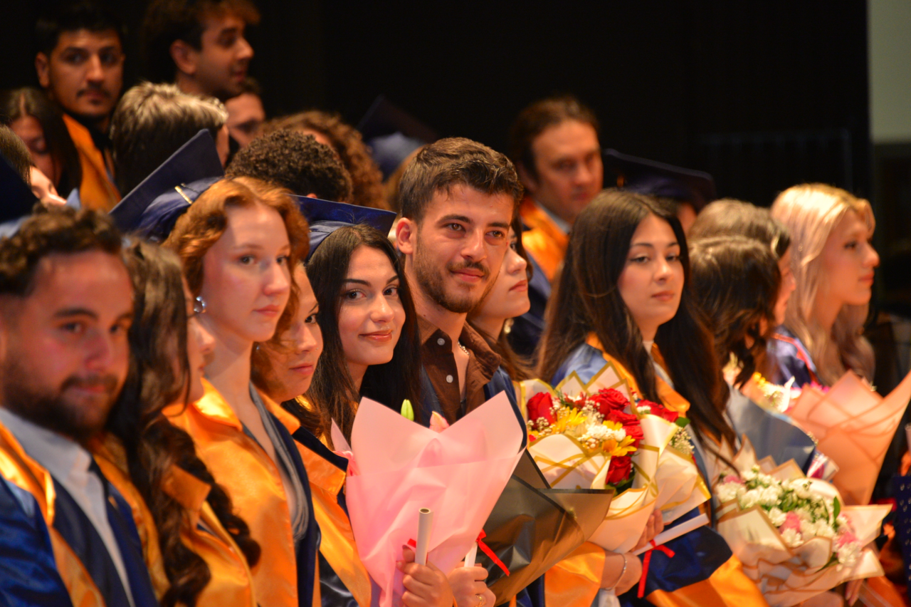 Turizm İşletmeciliği Bölümü 2026 Mezunlarını Uğurladı