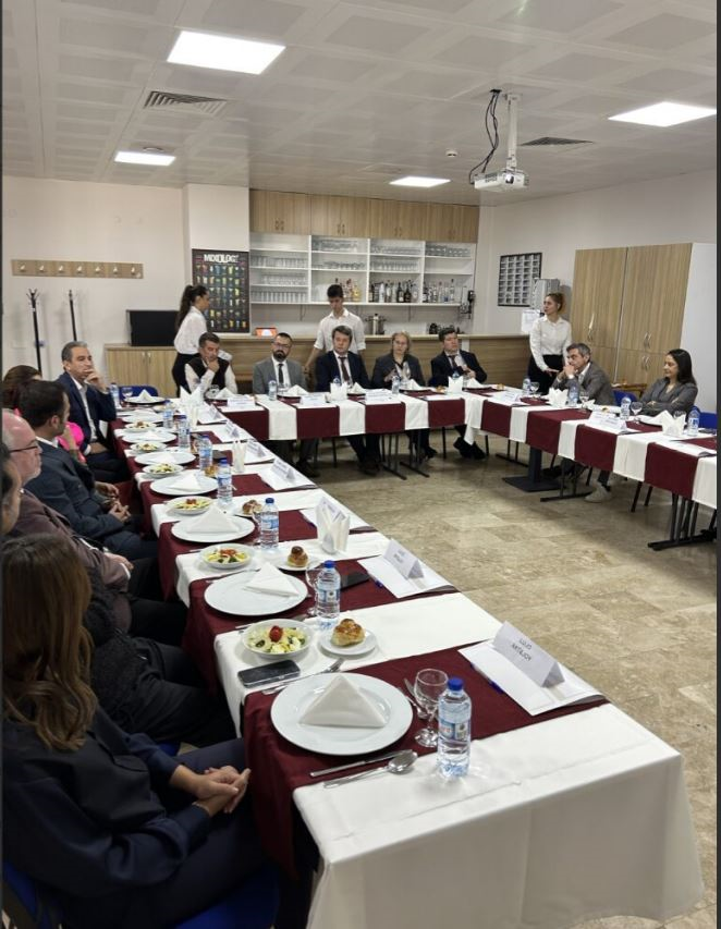 Bodrum’un 5 Yıldızlı Otel Genel Müdürleri Turizm Fakültesinde Bir Araya Geldi