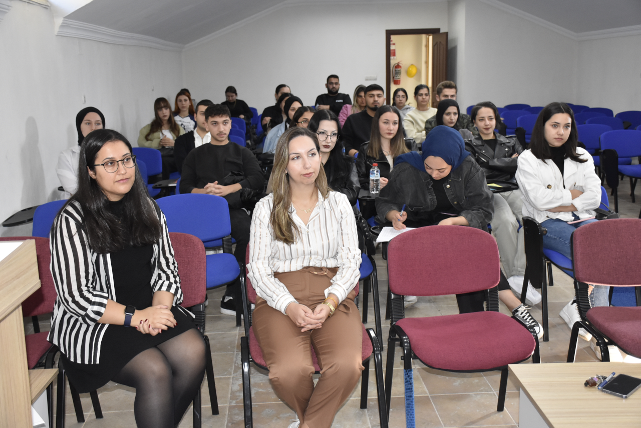 Eczane Pratiğinde Etik Yaklaşım Semineri