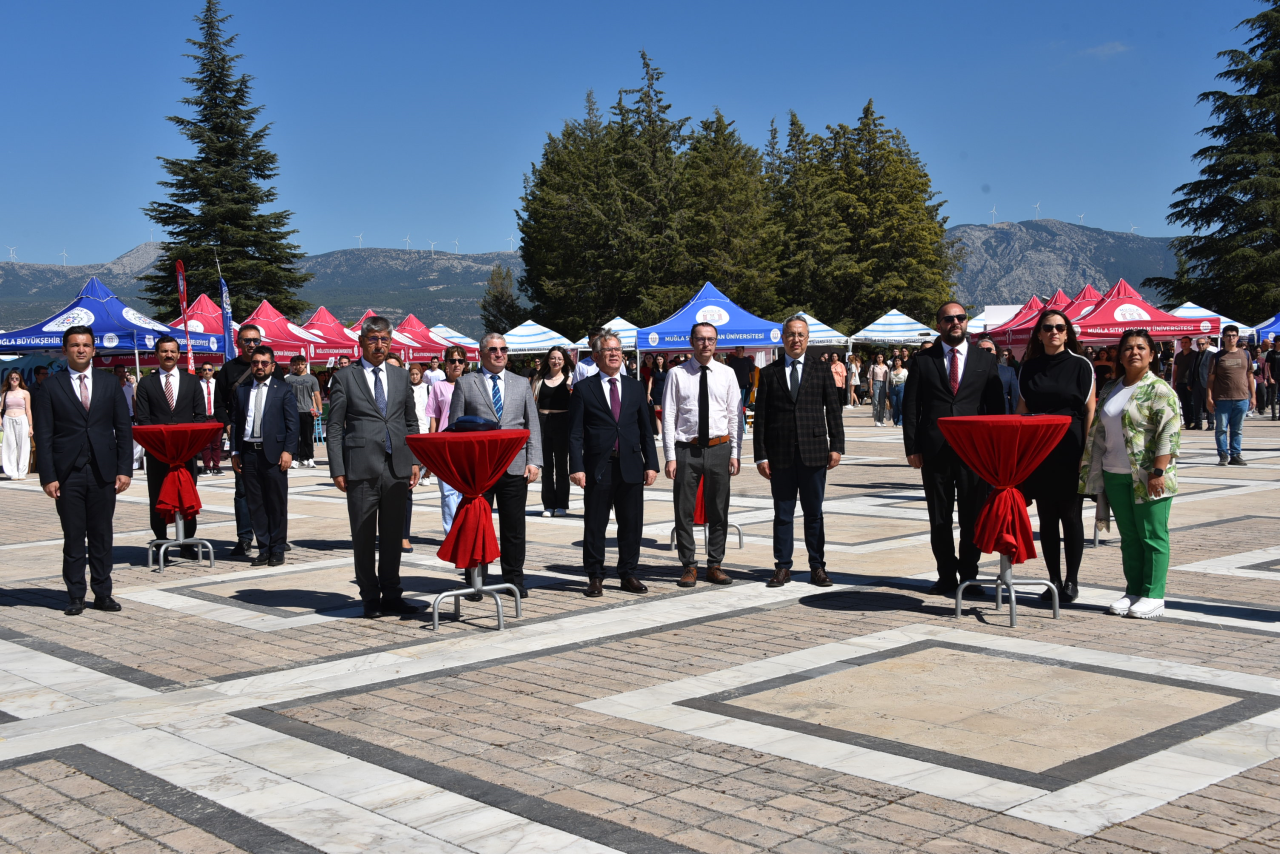 MSKÜ Öğrencilerine “Hoş Geldin” Dedi