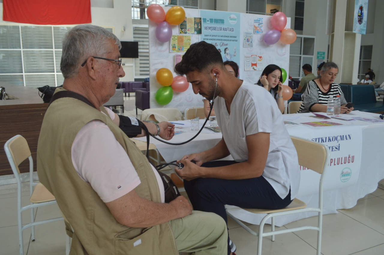 Hemşirelik Haftası Etkinliği Hastanede Coşkuyla Kutlandı