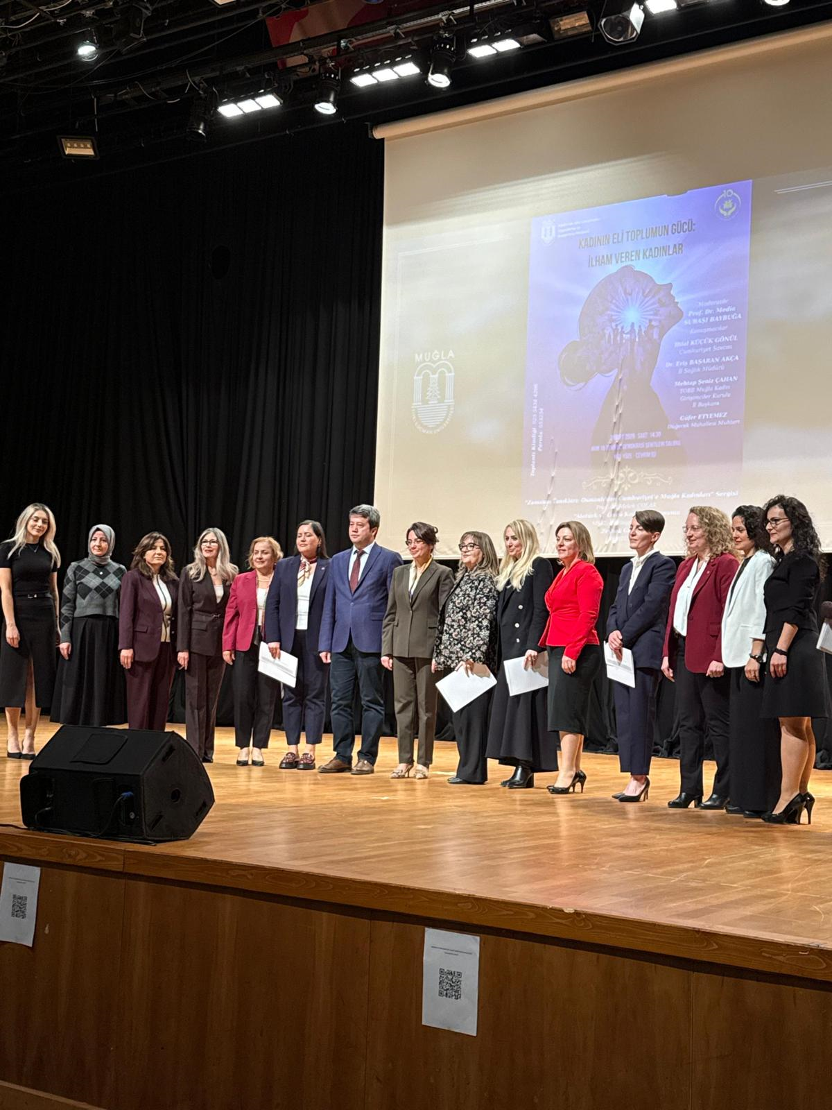 “The Power of Women’s Hands: Inspiring Women” Event Held