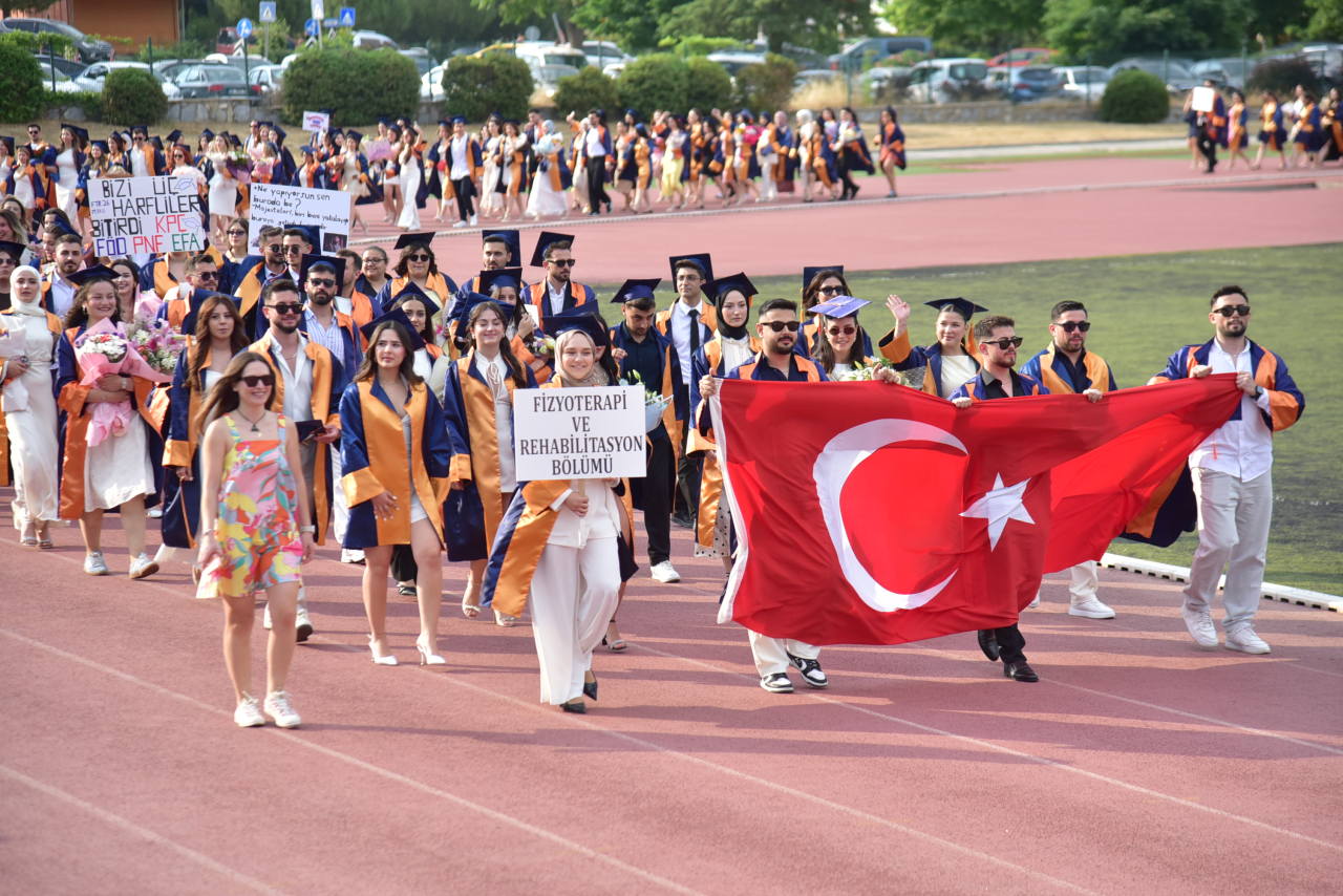 2025-2026 dönemi mezunlarımızı uğurladık.