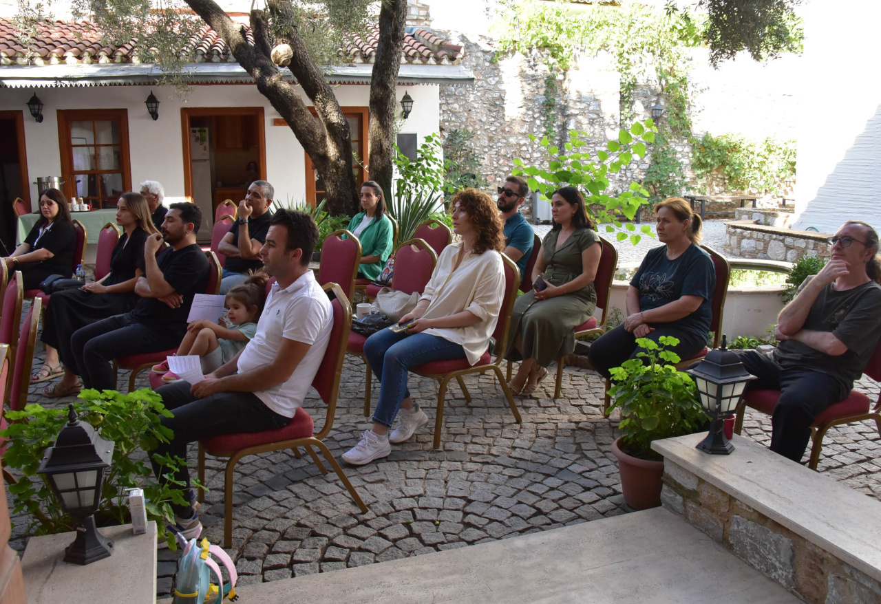 Bilim Kafe’de Bu Kez İkincil Kaynakların Önemi Konuşuldu